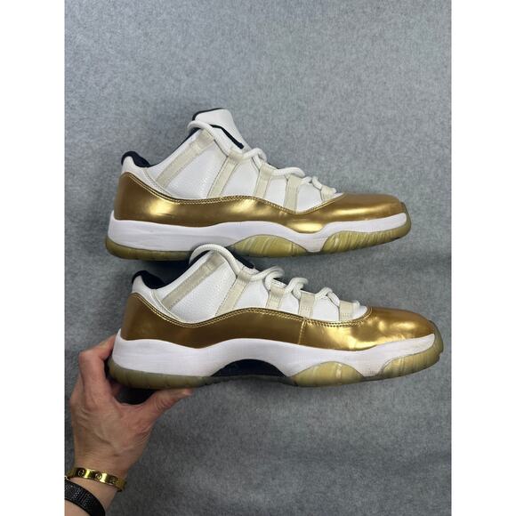 Jordan 11 Retro Low Closing Ceremony White Metallic Gold Coin 2016 Mens Size 11 main image 7